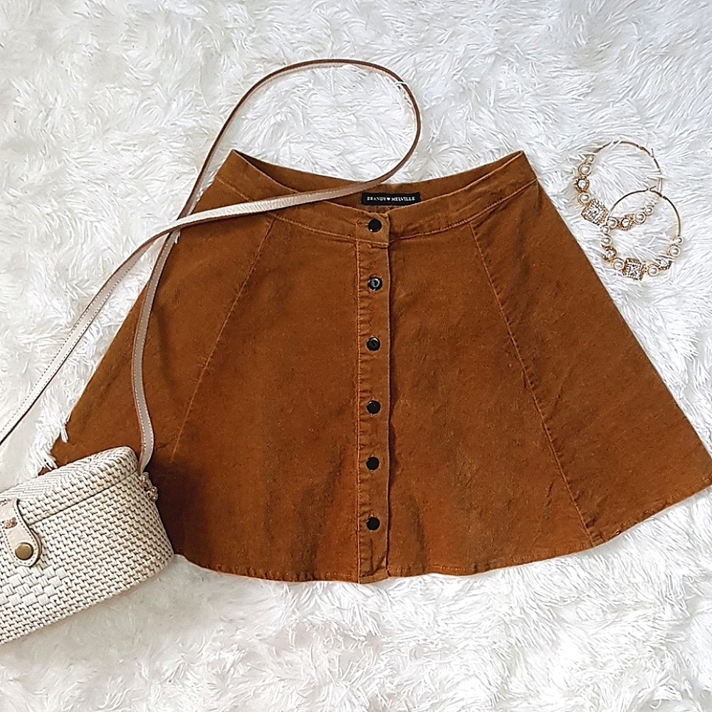 ☕ BRANDY MELVILLE CAMEL BUTTON UP SKIRT